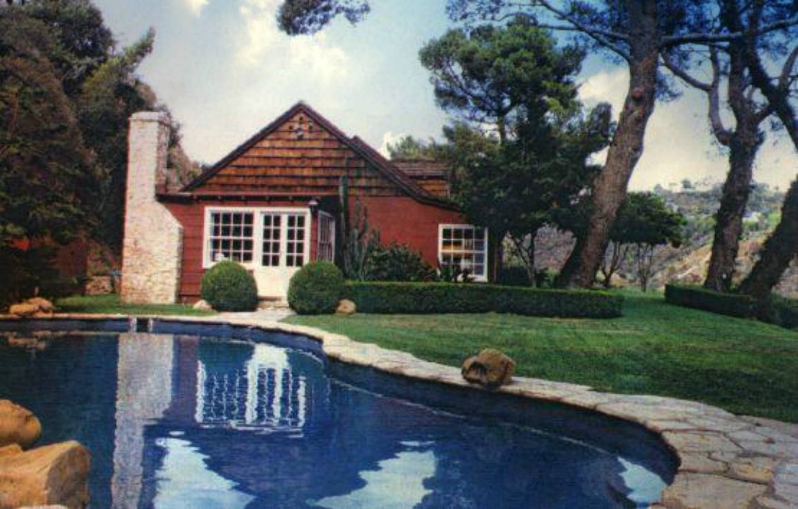 1960s image of the pool.