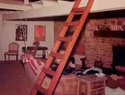Livingroom in 10050 Cielo Drive after 1969 murders.